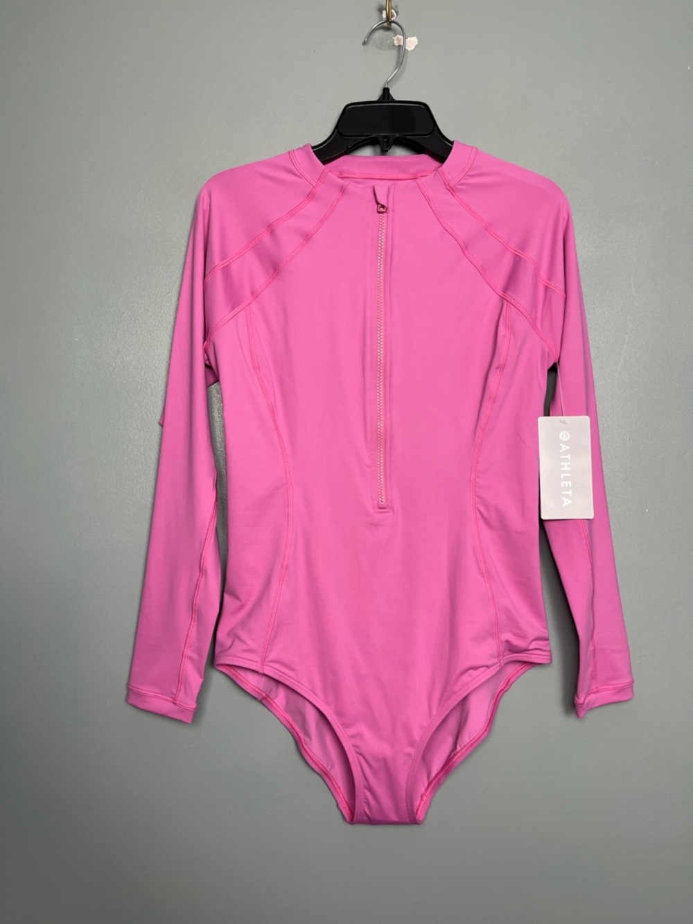 Athleta NWT One Piece Sun Shield Rashguard Swimsuit Peonies Pink Womens Size MT
